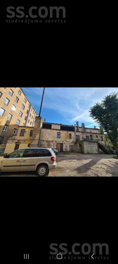 Latgales 108, Centre
