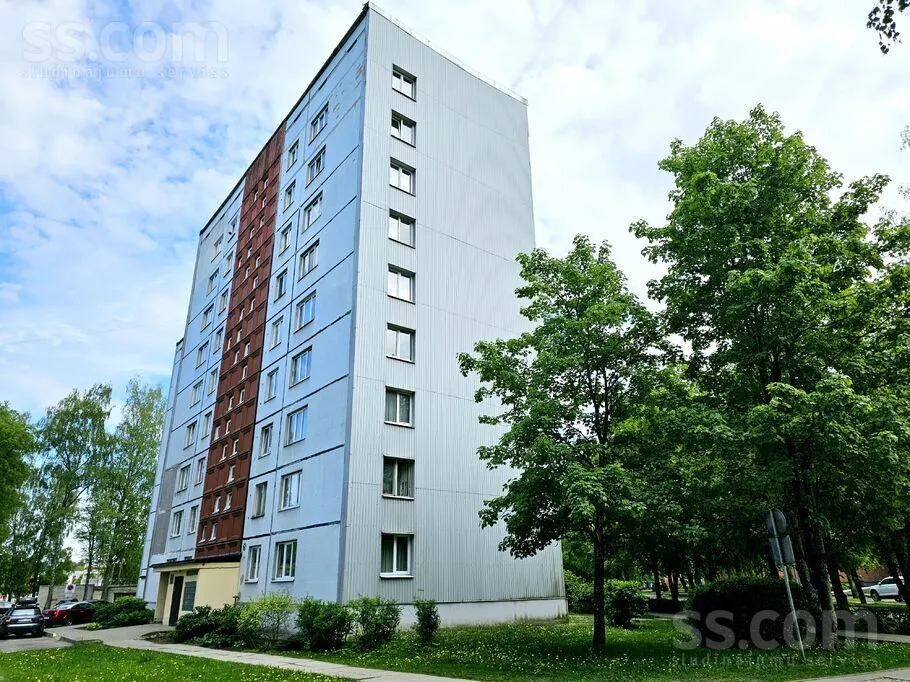 Ausekļa prospekts 10, Ogre