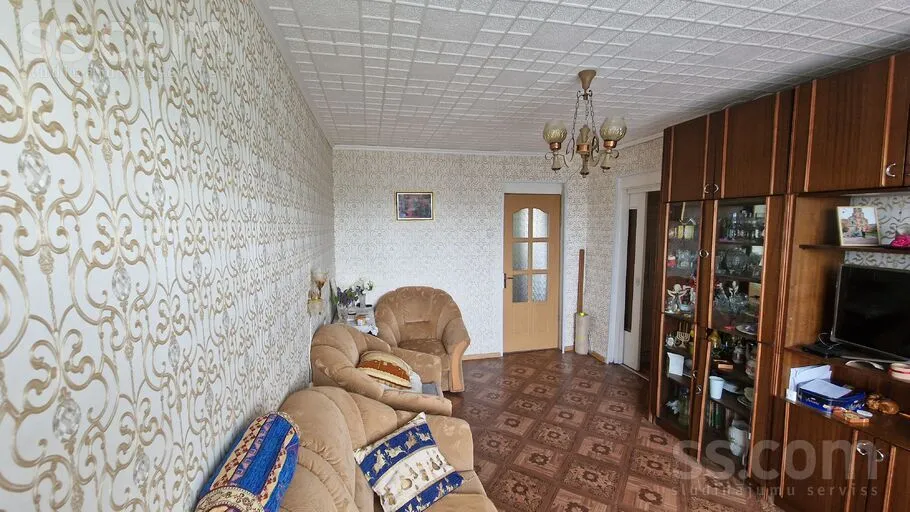 Raiņa 1, Līvāni