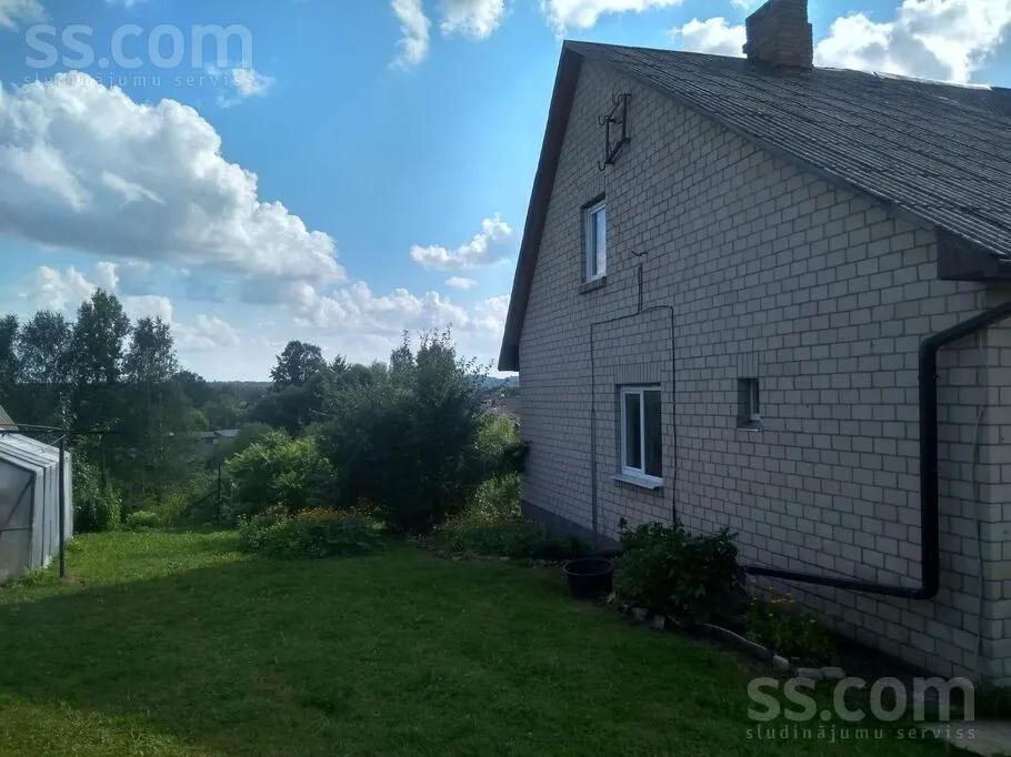 Uzvaras iela 10, Pļaviņas