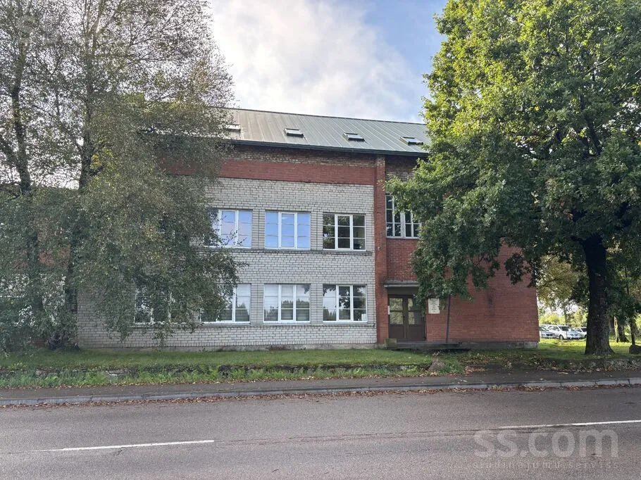 Lielā iela 28, Grobiņa