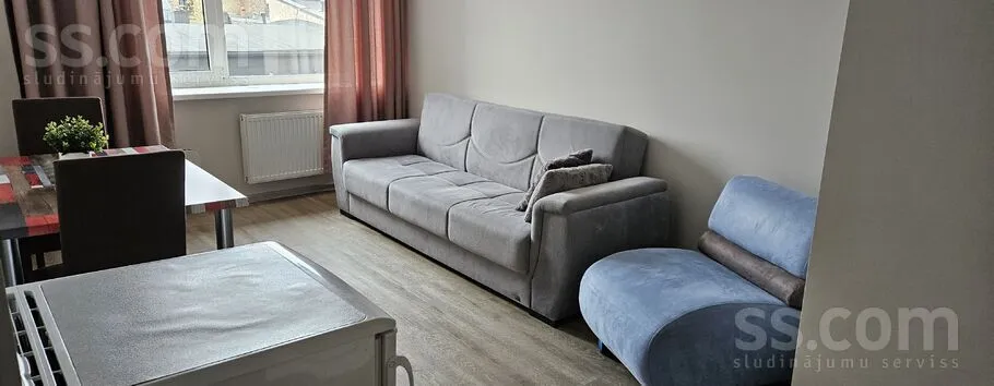 Latgales 146, Centre