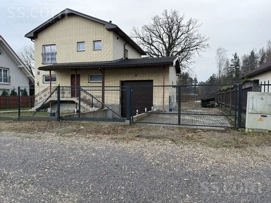 Austrumu 9, Dreiliņi, Stopiņu nov.