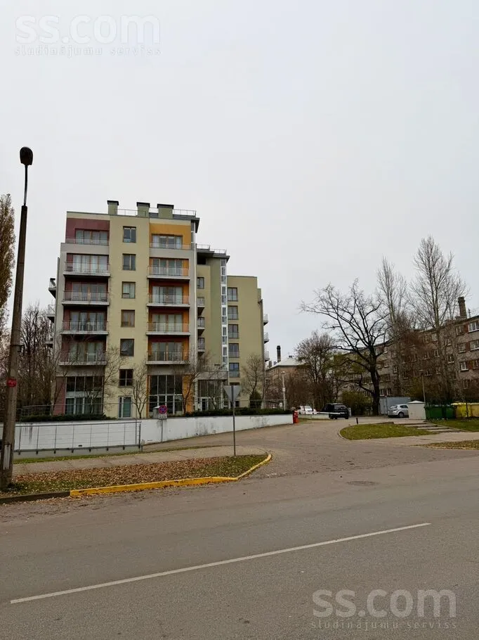 Ogres 5, Krasta st. area