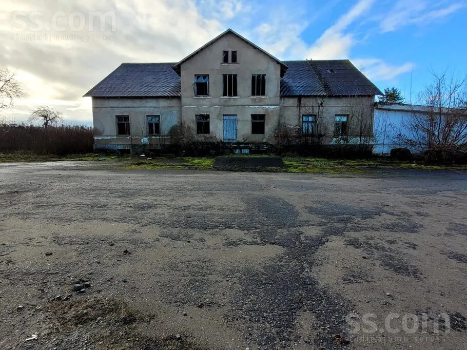 Dārza iela 2, Burtnieki, Burtnieku pag.