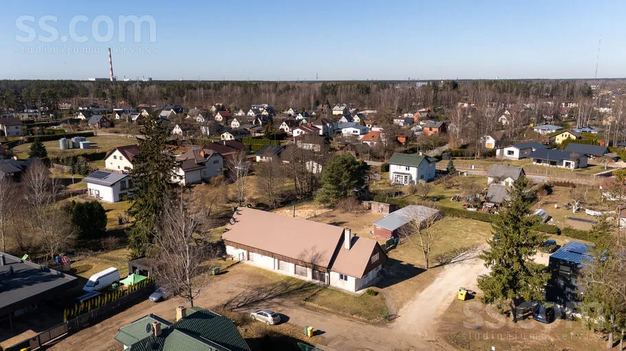Ziedkalnu iela 12, Ulbroka, Stopiņu nov.