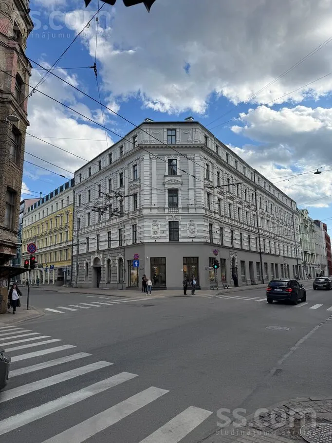 Marijas 4, Centre