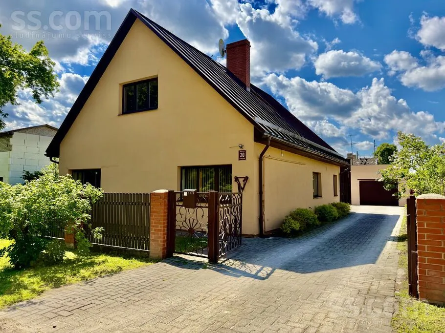 Ausmas 20, Jelgava