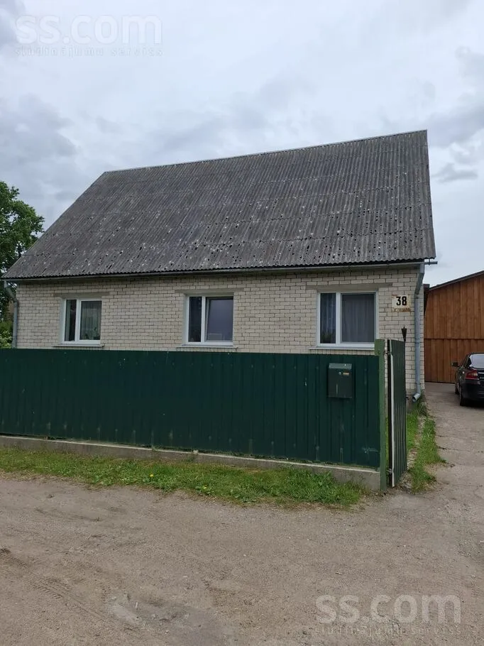 Aptiekas iela 38, Daugavpils