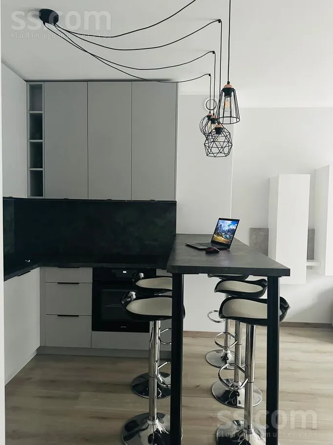 Latgales 188, Krasta st. area