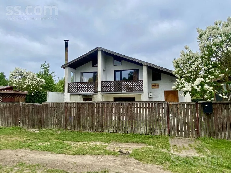 Dzintars 207, Akmeņdziras, Tārgales pag.