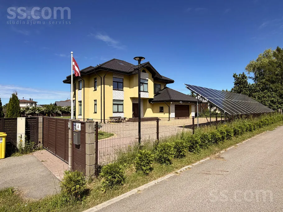 Mežrozīšu iela 2, Dreiliņi, Stopiņu nov.