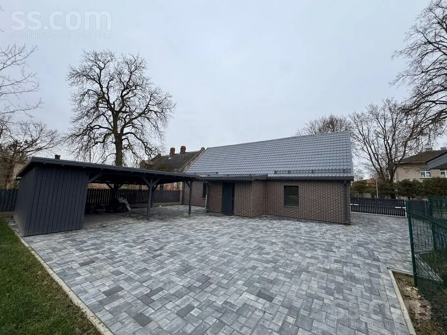 Upes iela 12, Dobele