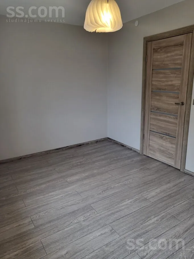 Ezera iela 6, Launkalne, Launkalnes pag.