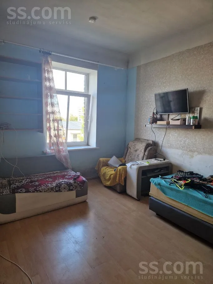 Matisa 137а, Centre