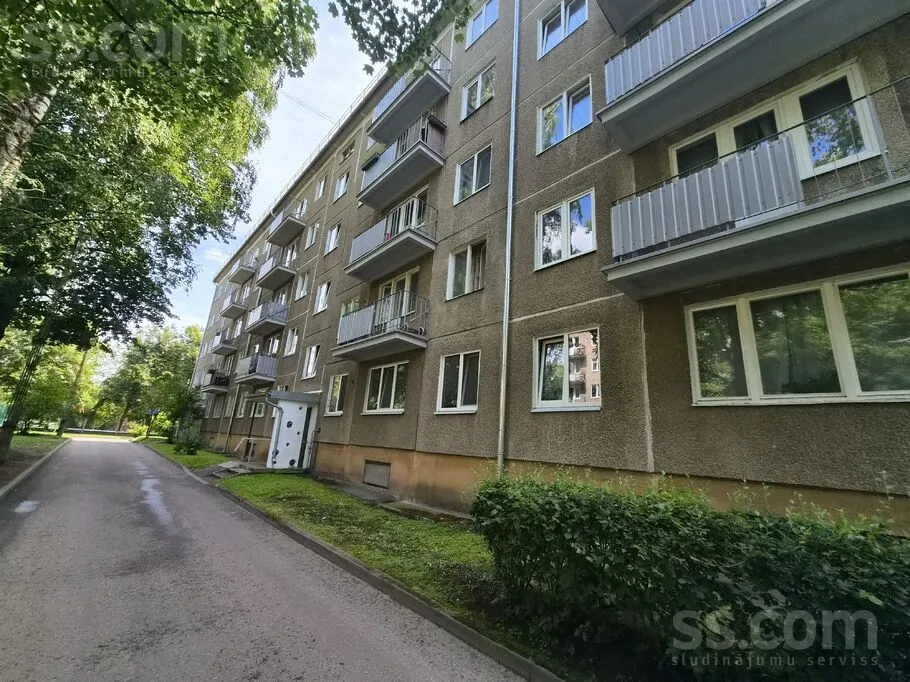 Kveles 21, Yugla