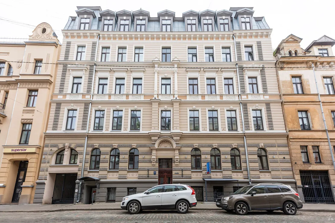 Rīga, Centrs, Dzirnavu iela 3