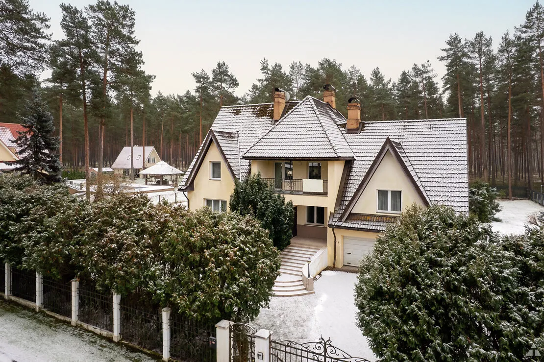 Priedkalne, Skuju iela 12
