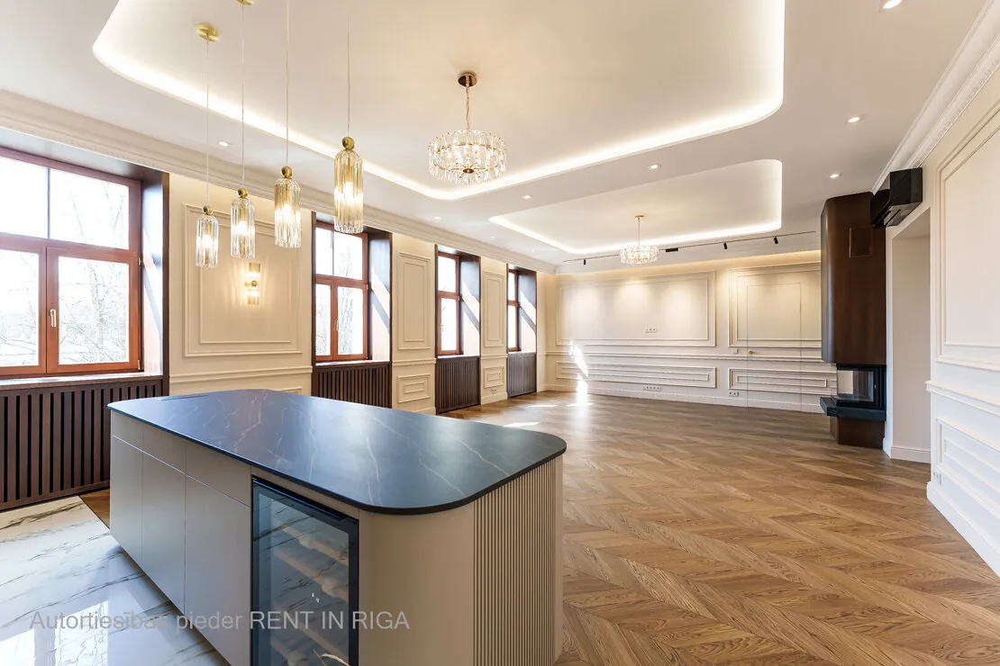 Rīga, Centrs, Raiņa bulvāris 2