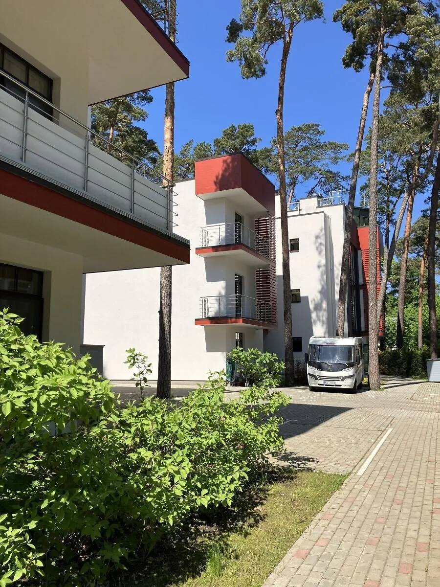 Jūrmala, Dzintari, Dzintaru prospekts 12