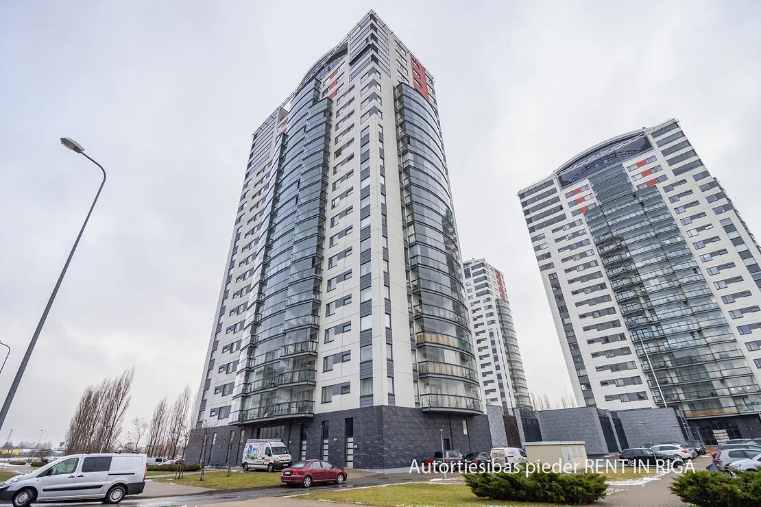 Rīga, Centrs, Jāņa Daliņa iela 8