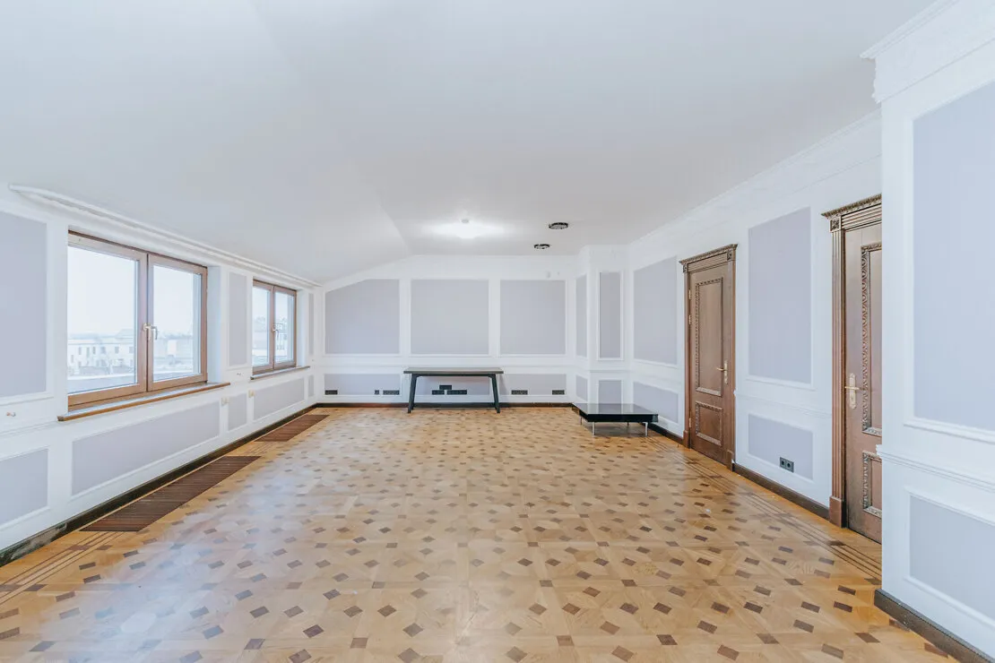Rīga, Centrs, Strēlnieku iela 9