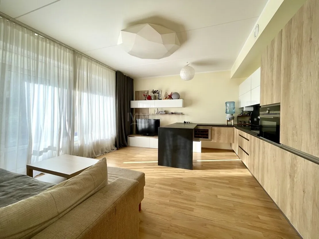 Rīga, Mežciems, Biķernieku iela 160/11