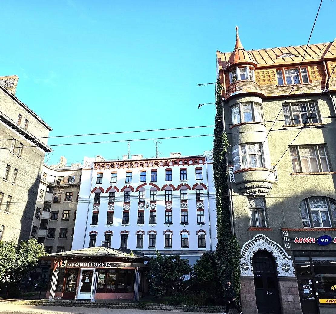 Rīga, Centrs, Brīvības iela 64