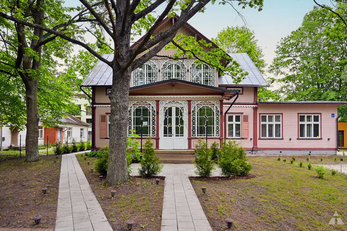 Jūrmala, Asari, Dzelzceļa iela 3a