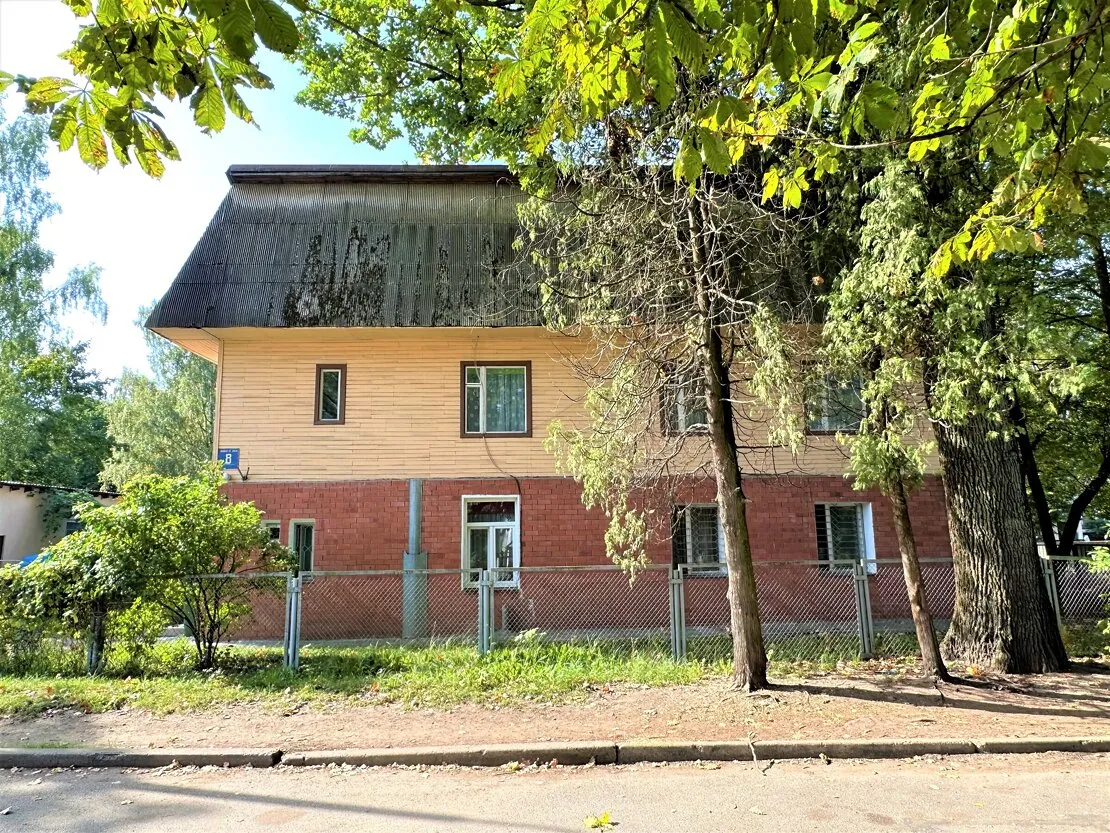 Rīga, Zolitūde, Imantas 15. līnija 8