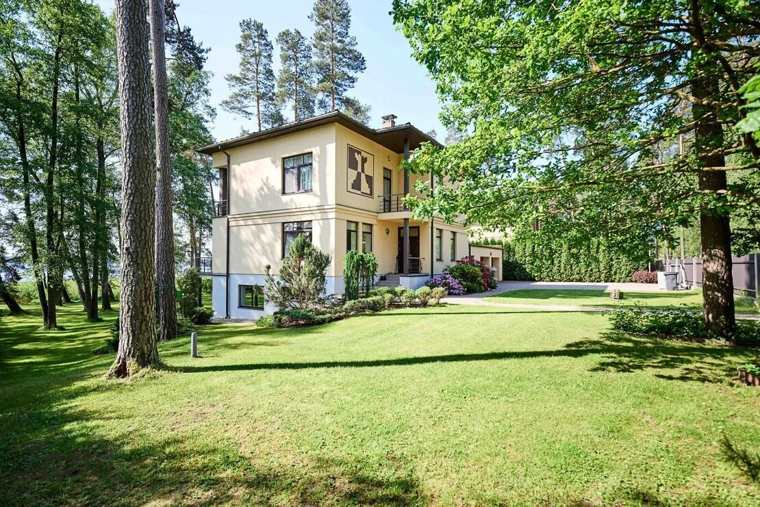 Ādažu nov., Baltezers, Baltezera iela 63