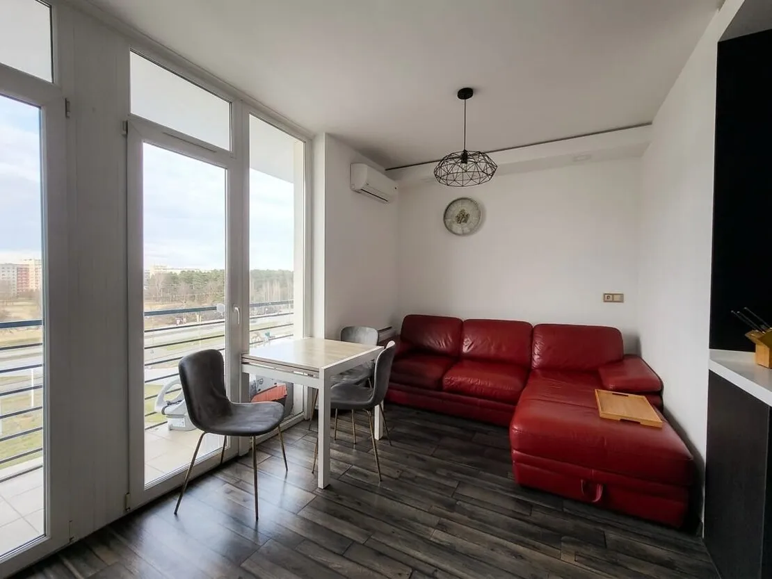 Rīga, Pļavnieki, Salnas iela 21