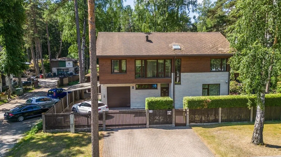 Jūrmala, Dzintari, Miera iela 8