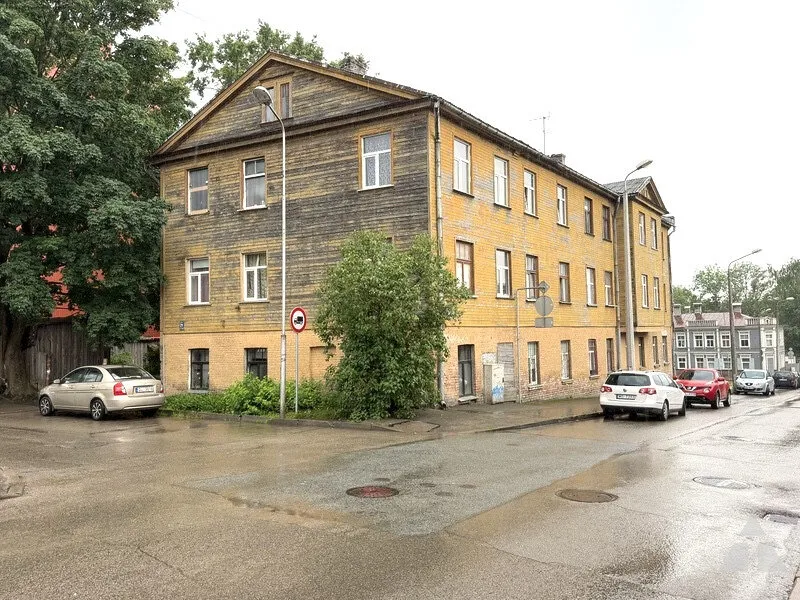 Rīga, Sarkandaugava, Hāpsalas iela 21