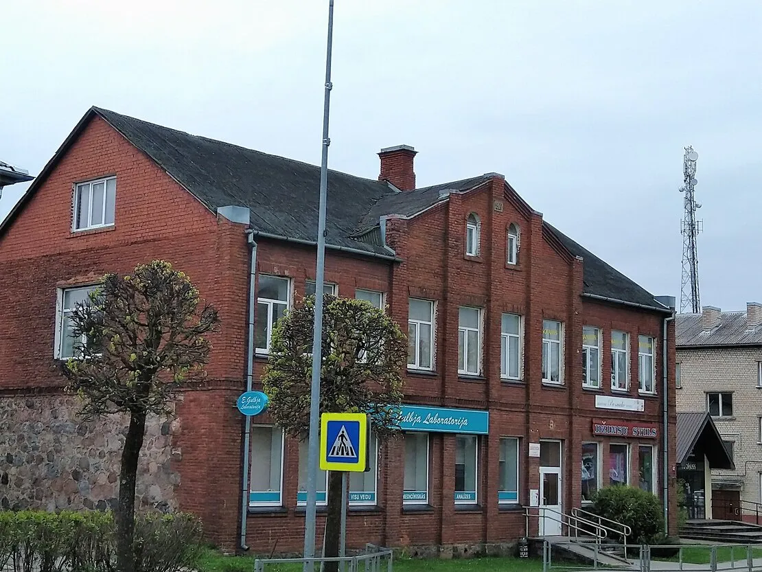 Balvi, Brīvības iela 62