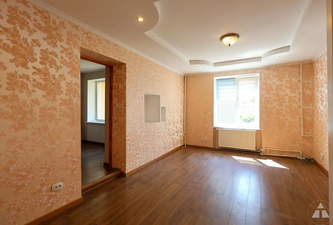 Liepāja, Roņu iela 5