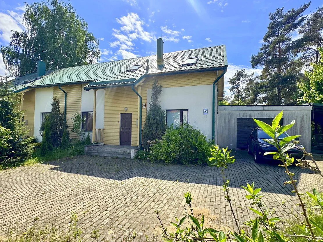 Ropažu nov., Stopiņu pag., Šķeltu iela 12