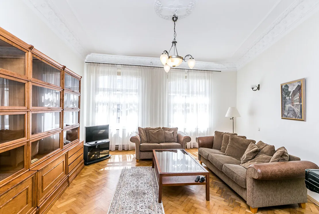 Rīga, Centrs, Tērbatas iela 37