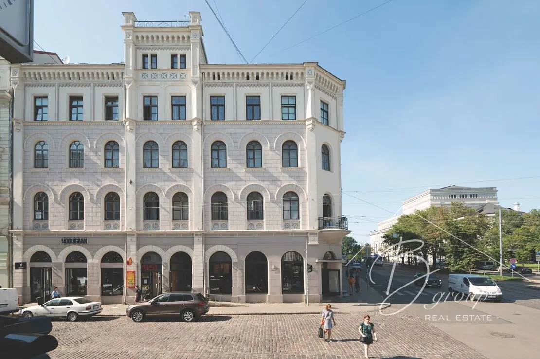 Rīga, Vecrīga, Aspazijas bulvāris 30