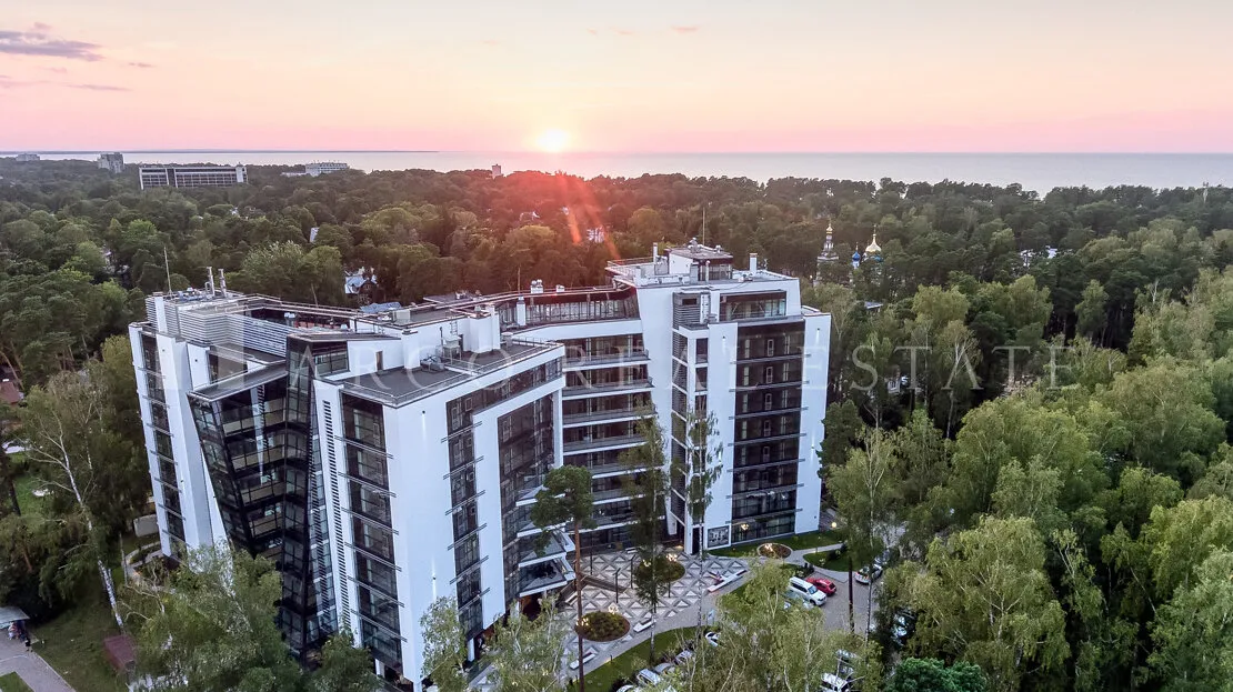 Jūrmala, Dzintari, Mežaparka prospekts 1