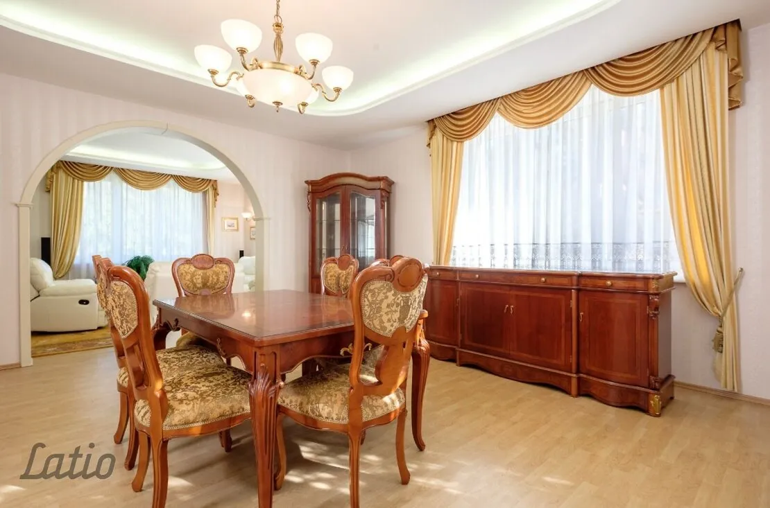 Ropažu nov., Priedkalne, Skuju iela 12