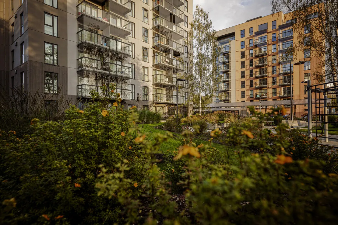Rīga, Mežaparks, Mežezera iela 8