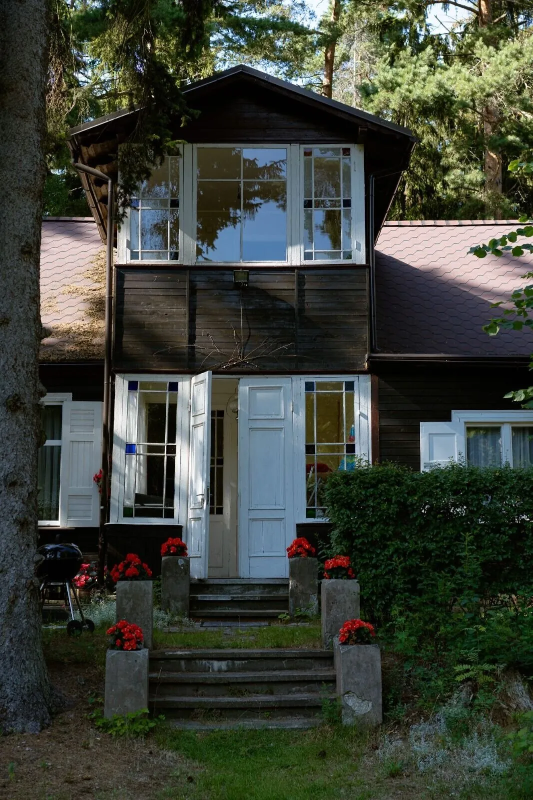 Jūrmala, Lāču iela 6
