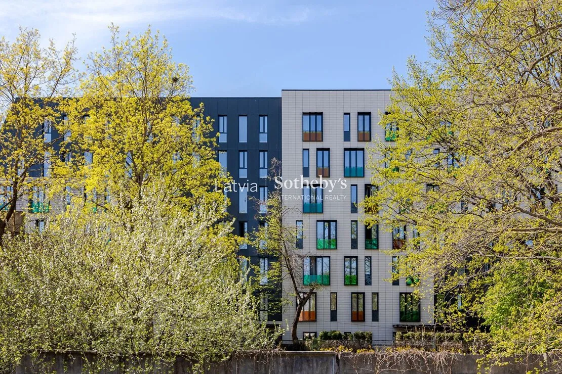 Rīga, Centrs, Ernesta Birznieka-Upīša iela 13
