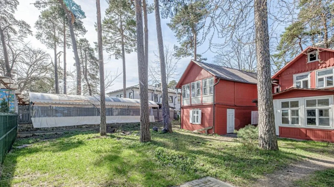 Jūrmala, Majori, Teātra iela 21