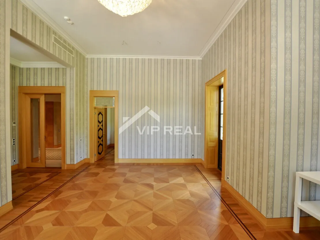 Jūrmala, Dzintari, Turaidas iela 8