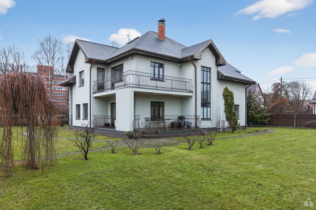 Rīga, Dārzciems, Plaužu iela 4