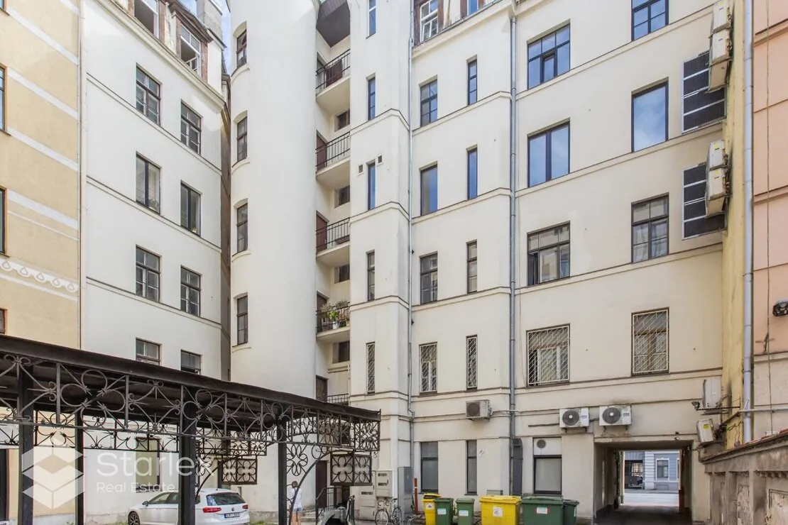 Rīga, Centrs, Brīvības iela 99