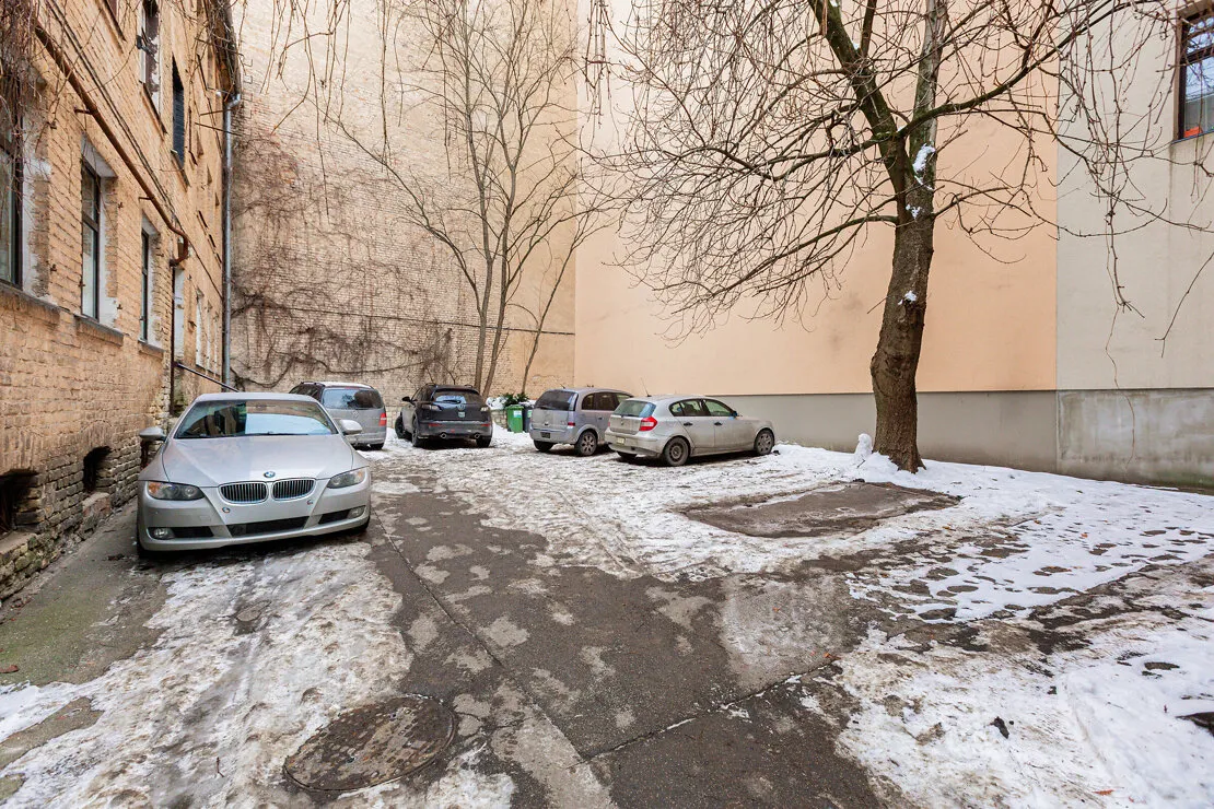Rīga, Centrs, Avotu iela 21 A