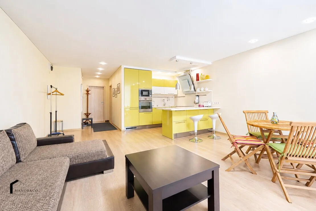 Rīga, Teika, Ropažu iela 12
